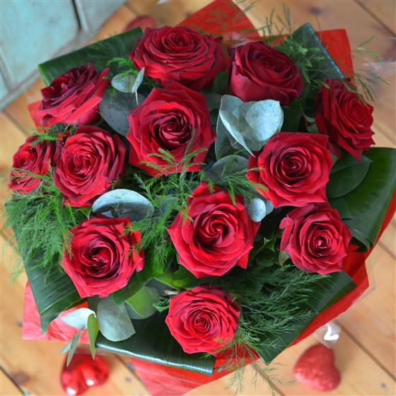 The Scarlett Bouquet - Luxury Dozen Red Rose Bouquet