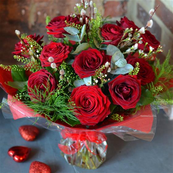 The &#39;Love Story&#39; Luxury Dozen Red Rose Bouquet