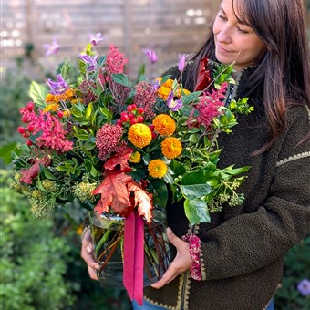 The Amber &amp; Oak Vase Arrangement